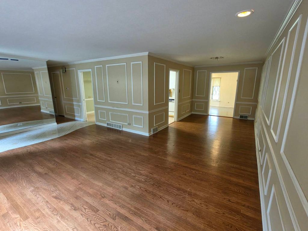 8634 Drake Avenue, Skokie, IL 60076 — photo 2