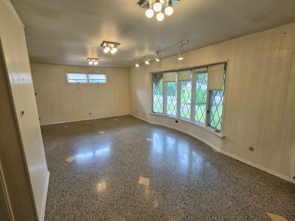 8634 Drake Avenue, Skokie, IL 60076 — photo 5