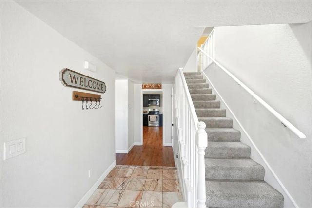18380 Lakeview Drive, Victorville, CA 92395