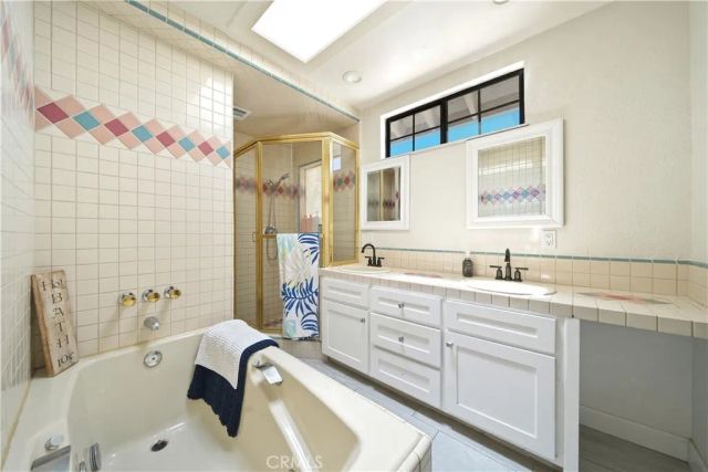 18380 Lakeview Drive, Victorville, CA 92395