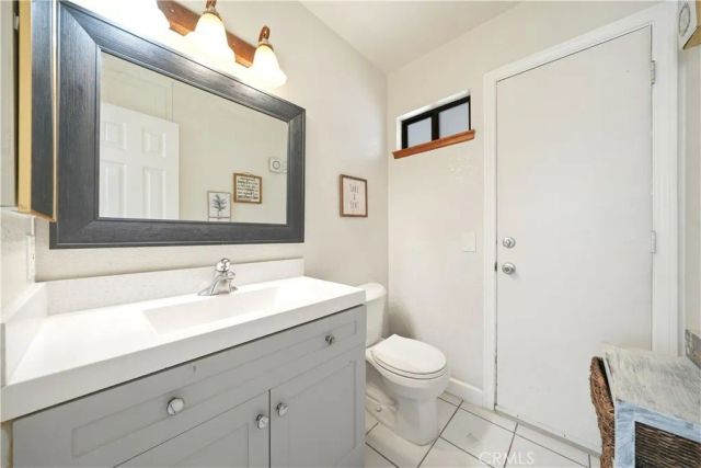 18380 Lakeview Drive, Victorville, CA 92395