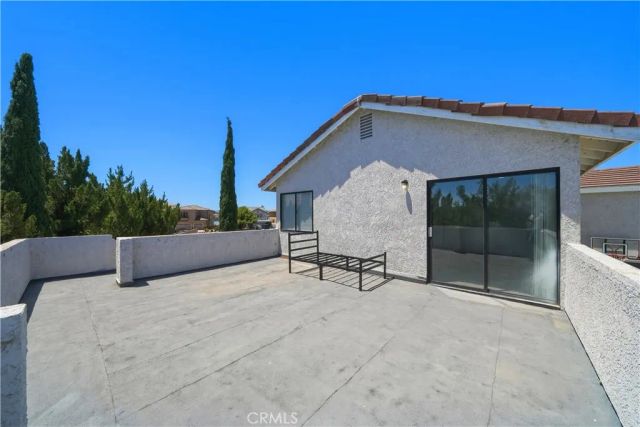18380 Lakeview Drive, Victorville, CA 92395