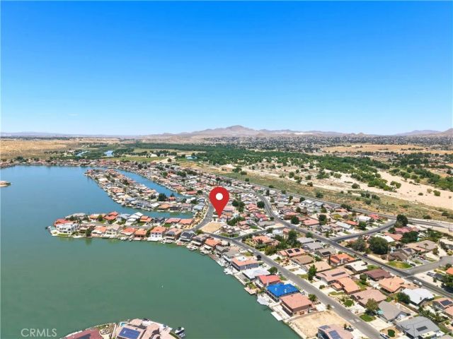 18380 Lakeview Drive, Victorville, CA 92395