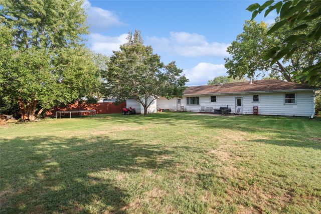 506 W Lincoln Avenue, Indianola, IA 50125