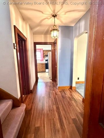 120 W Reynolds Avenue, Belle, WV 25015
