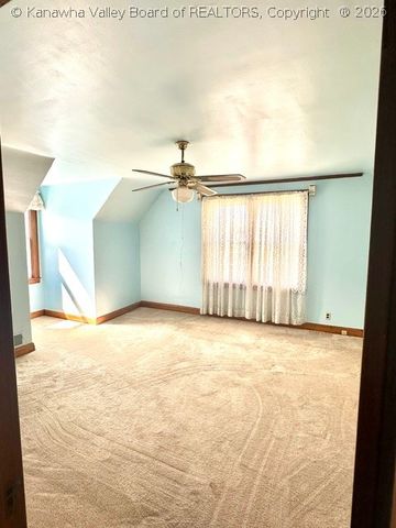 120 W Reynolds Avenue, Belle, WV 25015
