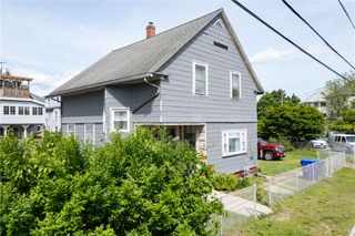 301 Glenwood Avenue, Pawtucket, RI 02860