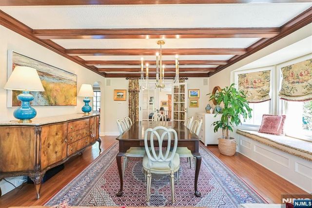 47 Van Allen Road, Glen Rock, NJ 07452