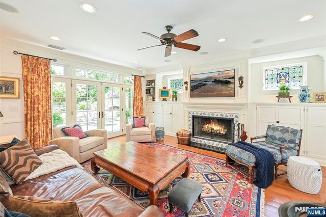 47 Van Allen Road, Glen Rock, NJ 07452