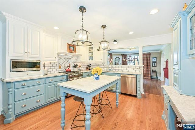 47 Van Allen Road, Glen Rock, NJ 07452