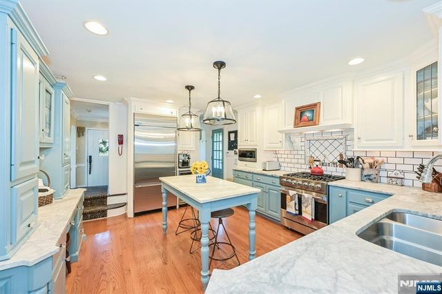 47 Van Allen Road, Glen Rock, NJ 07452