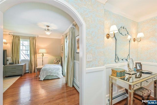 47 Van Allen Road, Glen Rock, NJ 07452