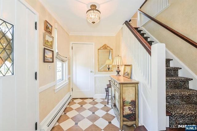 47 Van Allen Road, Glen Rock, NJ 07452