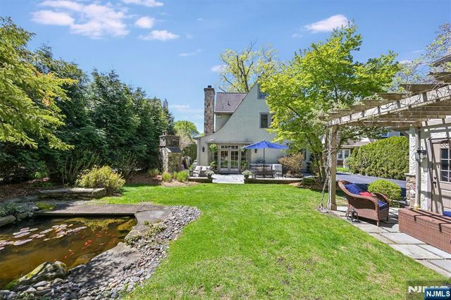 47 Van Allen Road, Glen Rock, NJ 07452