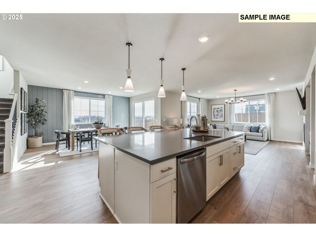12315 Sw Broadbill Ter, Beaverton, OR 97007