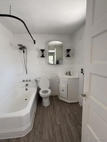 1144 Thompson Ave, Glendale, CA 91201
