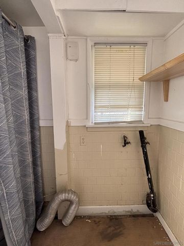1144 Thompson Ave, Glendale, CA 91201