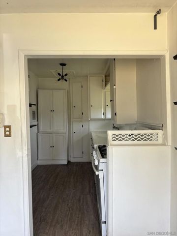 1144 Thompson Ave, Glendale, CA 91201