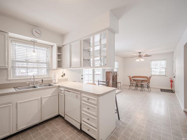 322 Shady Lane, Newburgh, IN 47630