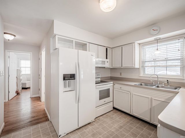 322 Shady Lane, Newburgh, IN 47630