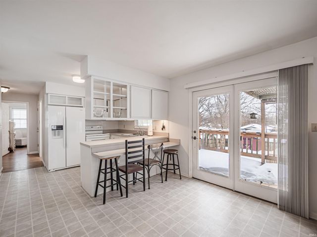 322 Shady Lane, Newburgh, IN 47630