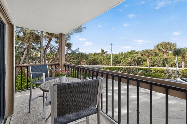 2491 NE Ocean Boulevard 106, Stuart, FL 34996