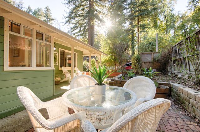 383 Riverview Drive, Boulder Creek, CA 95006