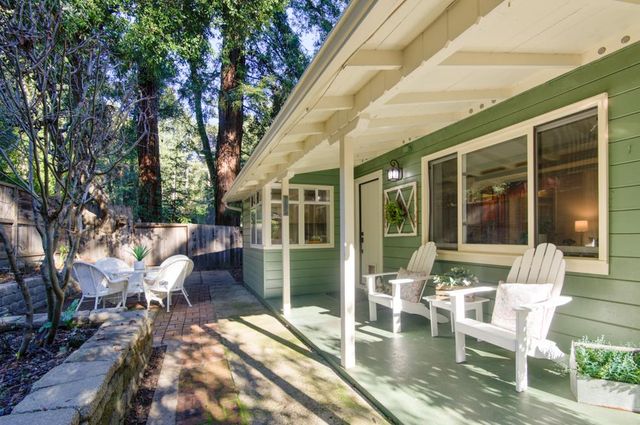 383 Riverview Drive, Boulder Creek, CA 95006