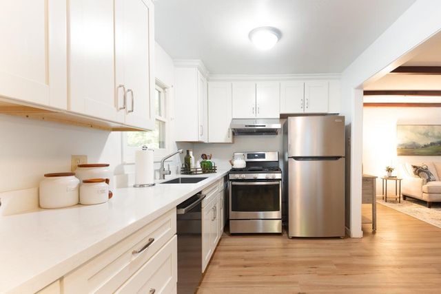 383 Riverview Drive, Boulder Creek, CA 95006