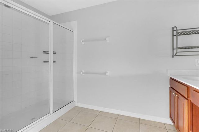 937 Hampton CIR 108, Naples, FL 34105