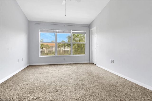 937 Hampton CIR 108, Naples, FL 34105