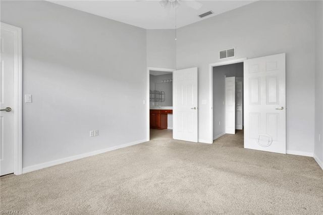 937 Hampton CIR 108, Naples, FL 34105