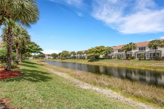 937 Hampton CIR 108, Naples, FL 34105