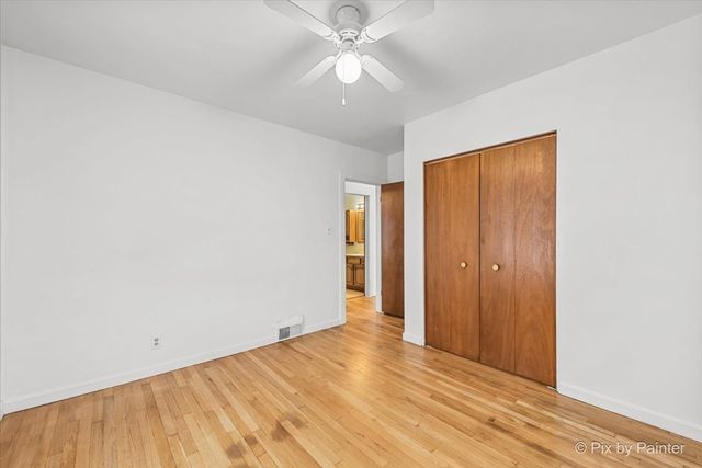 1034 W New York Street, Aurora, IL 60506