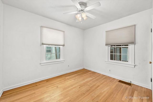 1034 W New York Street, Aurora, IL 60506