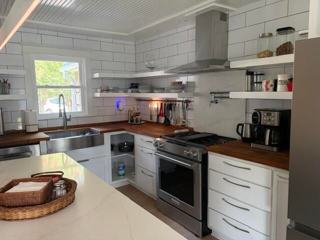 707 Nomad Lane, Mount Pleasant, SC 29464
