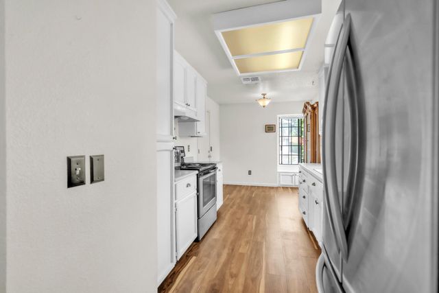 7551 Deltawind Dr, Sacramento, CA 95831