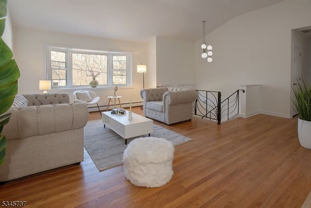 46 Cozy Lake Rd, Jefferson Twp., NJ 07438