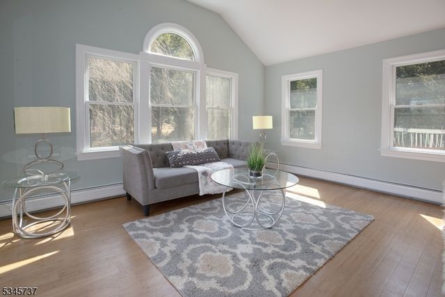 46 Cozy Lake Rd, Jefferson Twp., NJ 07438