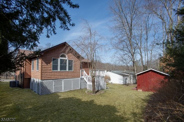 46 Cozy Lake Rd, Jefferson Twp., NJ 07438