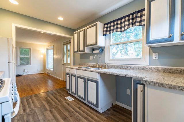 3036 165th Street, Hammond, IN 46323