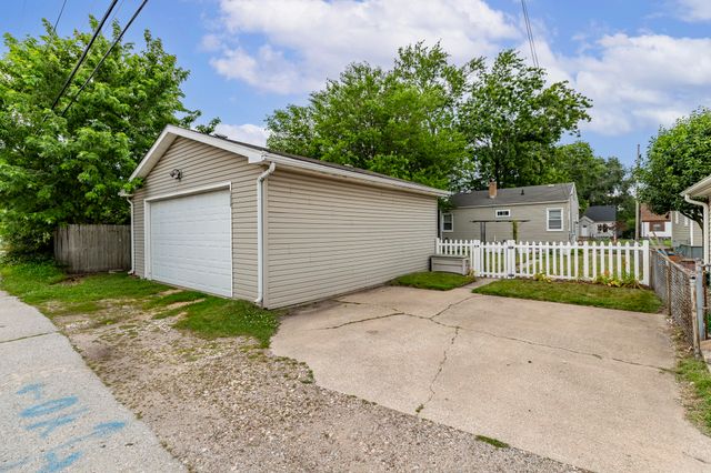 3036 165th Street, Hammond, IN 46323