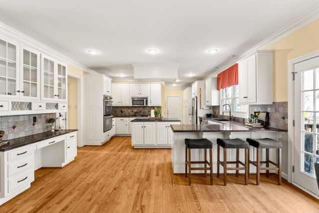 7 Sugar Maple Court, Little Rock, AR 72212