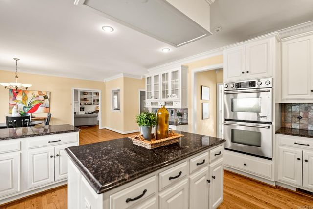 7 Sugar Maple Court, Little Rock, AR 72212