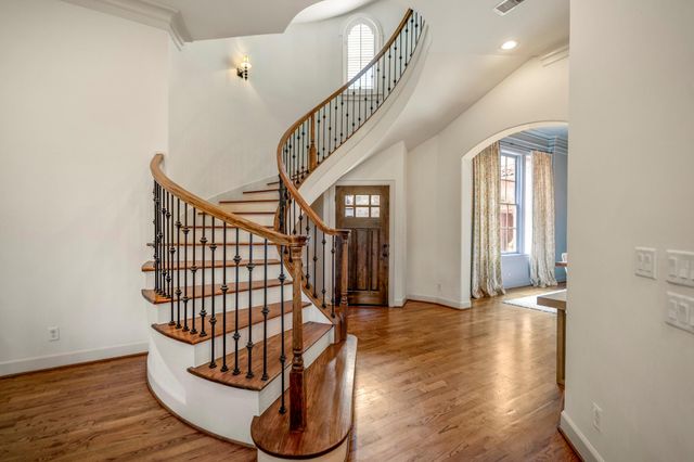 2814 Mid Lane, Houston, TX 77027