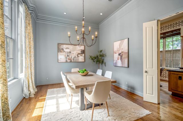 2814 Mid Lane, Houston, TX 77027