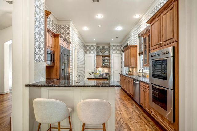 2814 Mid Lane, Houston, TX 77027