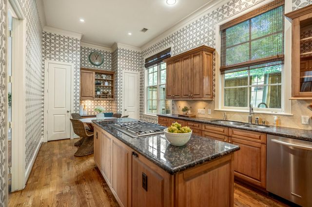 2814 Mid Lane, Houston, TX 77027