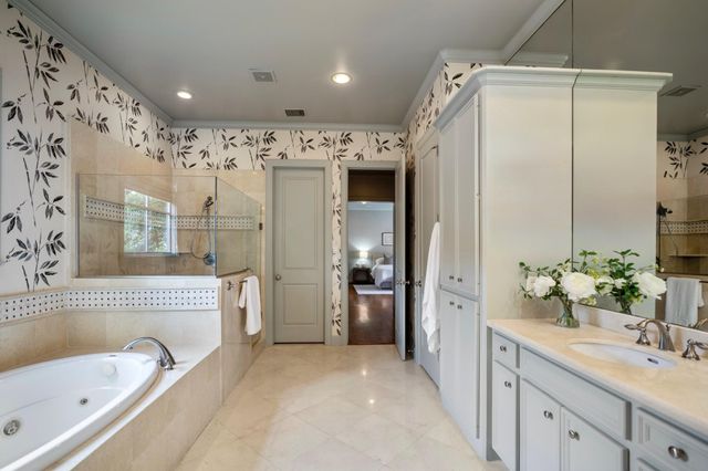 2814 Mid Lane, Houston, TX 77027