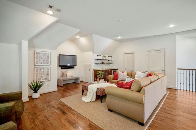 2814 Mid Lane, Houston, TX 77027